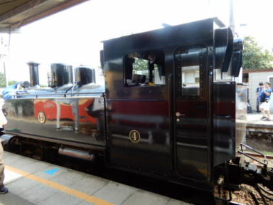 里山トロッコ機関車